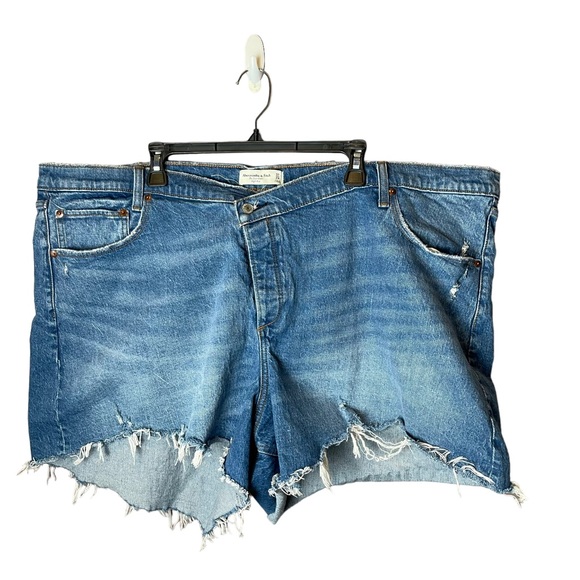 Abercrombie & Fitch Shorts Abercrombie Fitch Crossover Waist 37 24 High Rise The Dad Short